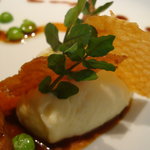 ロオジエ - ホロホロ鶏のロースト　黒オリーブとレモンのファルシィ　ローズマリー風味。