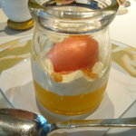 ロオジエ - オレンジとバニラのムース　ブラッドオレンジのシャーベット(正式名称は不明)。