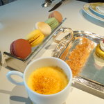 ロオジエ - プレデセールのクレームブリュレなど。