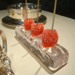 ロオジエ - プレデセールの赤いゼリー３個。