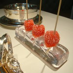 ロオジエ - プレデセールの赤いゼリー３個。