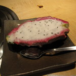 吟味屋 - ドラゴンフルーツ、500円