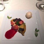 レストランひらまつ レゼルヴ - 季節のフルーツタルト