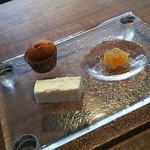 コムシコムサ - 