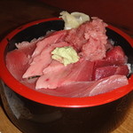 水月 - 「中とろまぐろ丼」￥１，３００です。