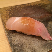 鮨　縁 - 鯛の握り
