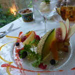 マッシモ・マリアーニ - フルーツタルト（果物にうずもれています）