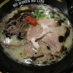 がッとん - 黒とんこつラーメン