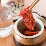 焼肉七つ星 - 壺付けカルビはご飯ドロボー