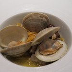 レストラン ラッセ - 27年7月　自家製タリオリーニ　ポルチーニと小蛤のソース