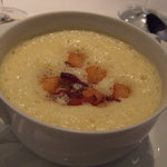 レストラン カーウントカー - 黄色いパプリカスープ