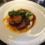 Wattle Tokyo - 穀物牛のステーキ