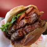 Teddy's Bigger Burgers - monster double　焼き加減：medium-rare 　 食べてません。