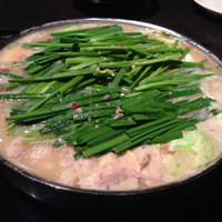 博多もつ鍋 やま中 赤坂店 - 牛もつ鍋（みそ味）☆〜Σ(￣。.￣ﾉ)ﾉ¥1500円