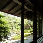 Ryokan Kurashiki - 席から見た、中庭