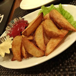 b フラット - あつあつポテトフライ