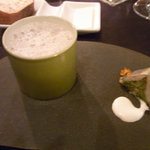 明神館 - 2010年5月：左が絶品だったパセリのフラン。右は山菜のテリーヌです。