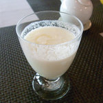 明神館 - 2010年5月：朝ご飯のドリンク。