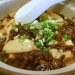 マダム ミミ - けっこうボリュームある麻婆豆腐