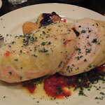 Le Bol - 若鶏ムネ肉のファルシ（詰め物）春キャベツ包み トマトとクレソンの2色のソースで