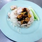 Raan Kaithong Pratunam - チキンとごはんとタレのバランスが素晴らしい♪