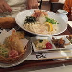 ひだりうま - はんなりセット（\900）　うどん大盛り（\+100）