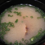 料亭 金鍋 - お味噌汁、具は帆立