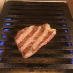 立喰い焼肉 治郎丸 - サーロイン（≧∇≦）