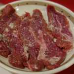 たるたるホルモン - 今回は2軒目の来訪だった事もありまして、肉山の赤身端っこ肉500円をラストオーダーにし