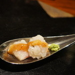 鱧の湯引き 梅肉煎り酒