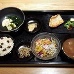 豊受オーガニクスレストラン