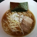 煮干乱舞 - 中華そば 500円　最近の中華そばはすっきり透明感のある美味しさです。