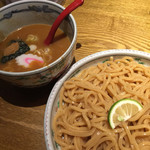 麺や　六三六 - つけ麺、これ大盛りです。