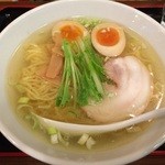 めん屋そら - 味玉入り塩ラーメン７５０円＋大盛１００円