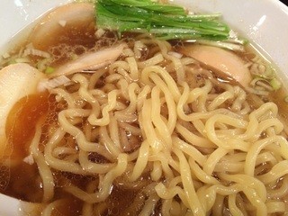 Menyasora - しょうゆ　平打ち麺