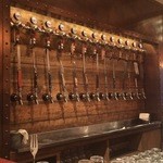 YONA YONA BEER WORKS - ナイフモチーフのタップ