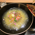 竹ざき - 【7】出汁ジュレの稲庭うどん、中に雲丹、もずく