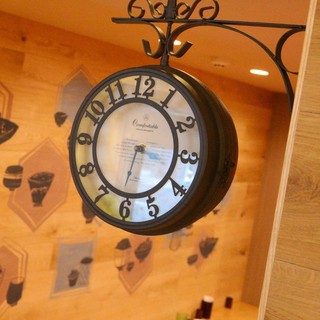 ★11時から22時まで営業しております♪