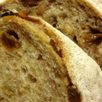 パン工房 のら - レーズンとくるみのパン