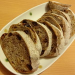 パン工房 のら - レーズンとくるみのパン