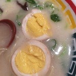 九州じゃんがら 西武池袋店 - 玉子はしっかりと全茹で！半熟と選べる！