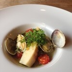 Cucina Italiana 東洞 - 本日の鮮魚とアサリと筍のヴァポーレ　バジリコ風味