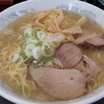 ラーメン ふくや - しおラーメン大盛り（７００円）です。２０１５年６月