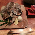 銀平 - 石鯛の塩焼き。久し振りに食べる石鯛だった！日本酒　紀土と共に。