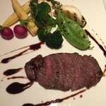 根室産蝦夷鹿のタリアータ野菜のグリル添え