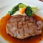Cafe Terrasse de Paris - スペシャルランチ　メインディッシュ　豚肩ロースのグリエ　ローズマリー風味