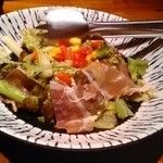 h Namakura Sakae - 生ハムとアスパラのサラダ