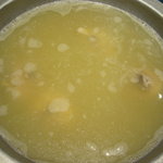 エビスヤ - 8時間以上煮込んだ秘伝の水炊きスープ