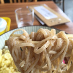 元気や - 結構、角立ってますが、程良い硬さ。
      喉越し良し。腰あり、歯応え良し。