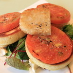 マウントフットフォレストカフェ - 料理写真:グリルトマトのパンケーキ